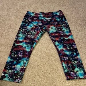 Athleta Floral Crop leggings